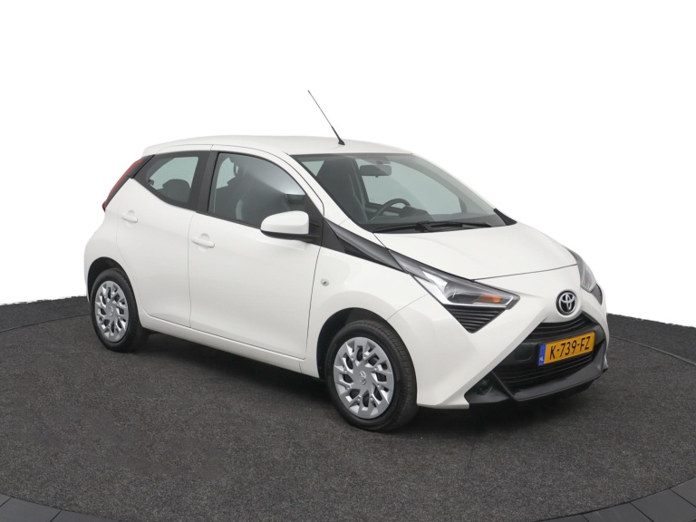Toyota Aygo - 1.0 VVT-i x-play 14