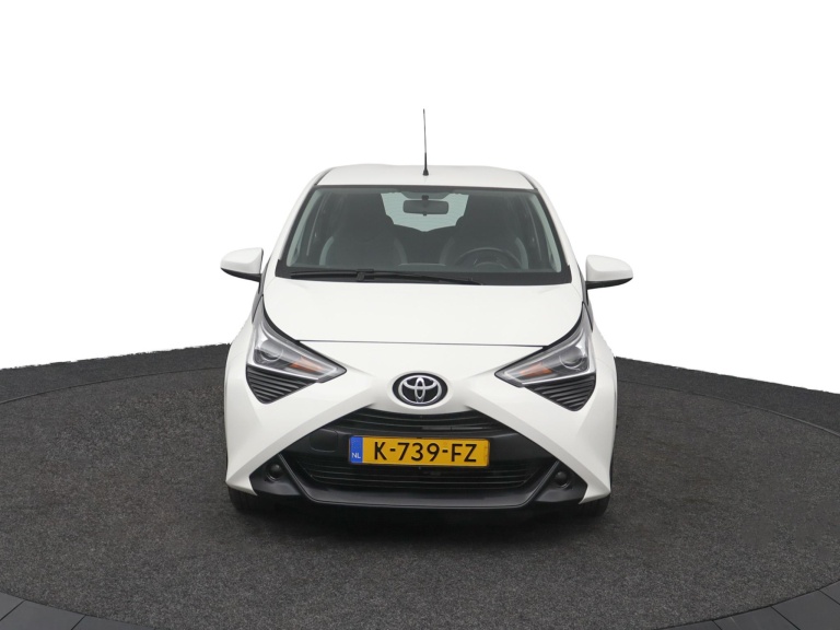 Toyota Aygo - 1.0 VVT-i x-play 16