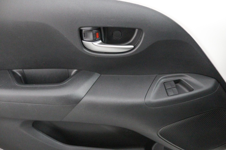 Toyota Aygo - 1.0 VVT-i x-play 27