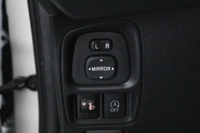 Toyota Aygo - 1.0 VVT-i x-play 28