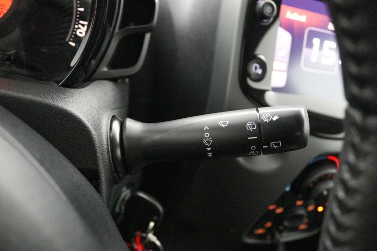 Toyota Aygo - 1.0 VVT-i x-play 30