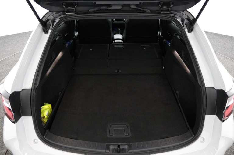 Toyota Corolla Touring Sports - 1.8 Hybrid GR-Sport 26