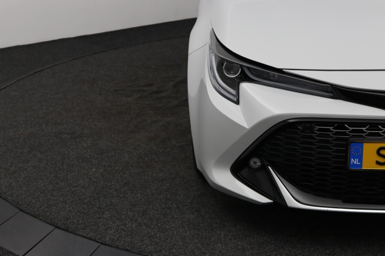 Toyota Corolla Touring Sports - 1.8 Hybrid GR-Sport 35