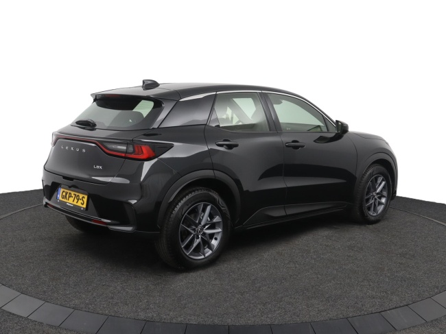 Lexus LBX - 2WD