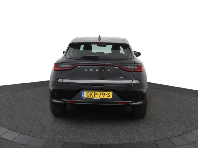 Lexus LBX - 2WD