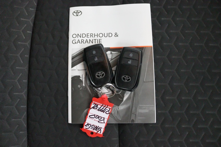 Toyota Yaris Cross - 1.5 Hybrid Dynamic 26