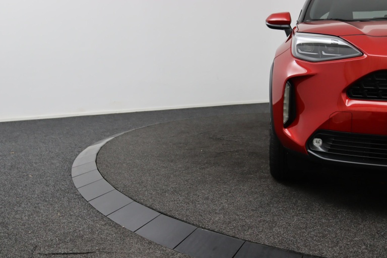 Toyota Yaris Cross - 1.5 Hybrid Dynamic 36