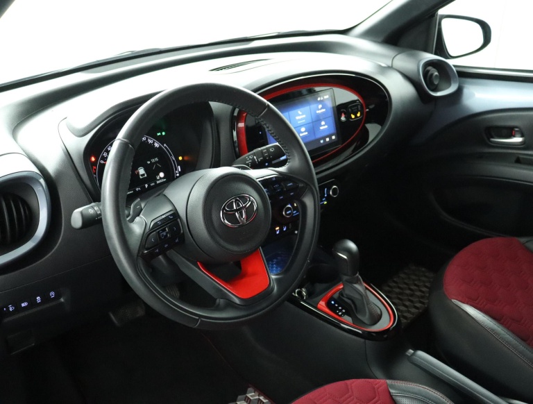 Toyota Aygo X - 1.0 VVT-i S-CVT Undercover 55