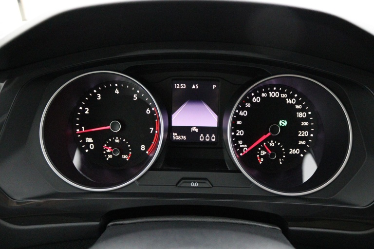 Volkswagen Tiguan - 1.5 TSI Life Business 10