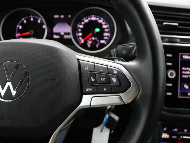 Volkswagen Tiguan - 1.5 TSI Life Business
