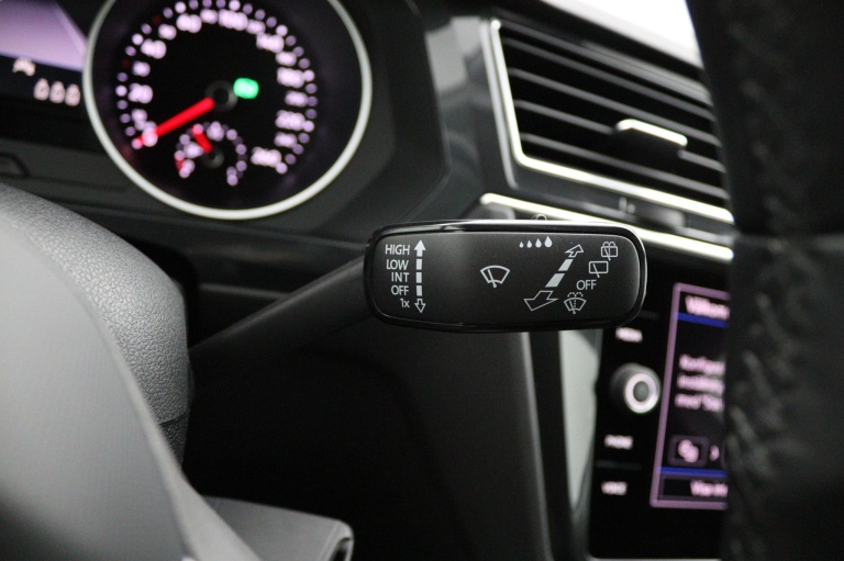 Volkswagen Tiguan - 1.5 TSI Life Business 14