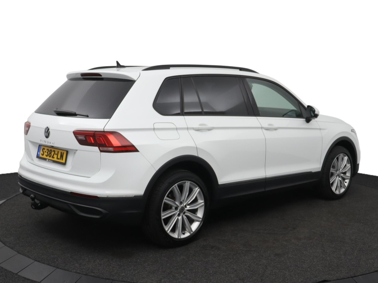Volkswagen Tiguan - 1.5 TSI Life Business 3