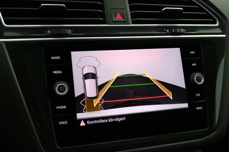 Volkswagen Tiguan - 1.5 TSI Life Business 30