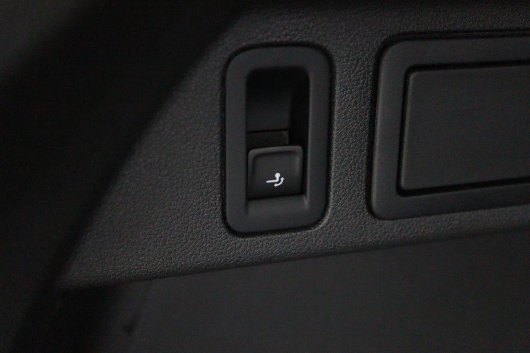 Volkswagen Tiguan - 1.5 TSI Life Business 45