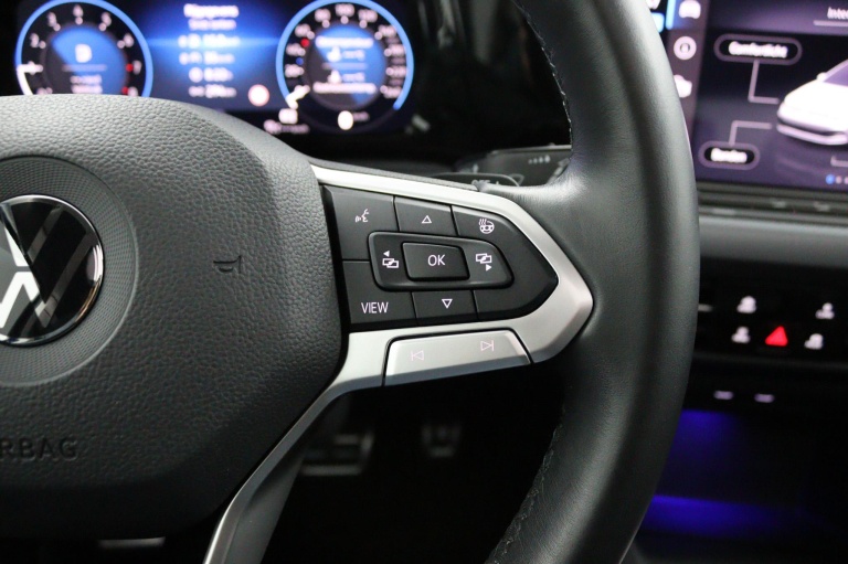 Volkswagen Golf - 1.5 eTSI Style 19