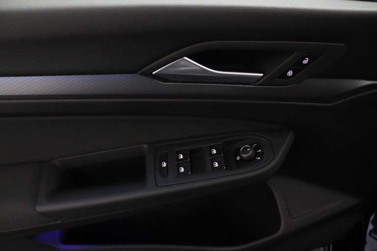 Volkswagen Golf - 1.5 eTSI Style 28