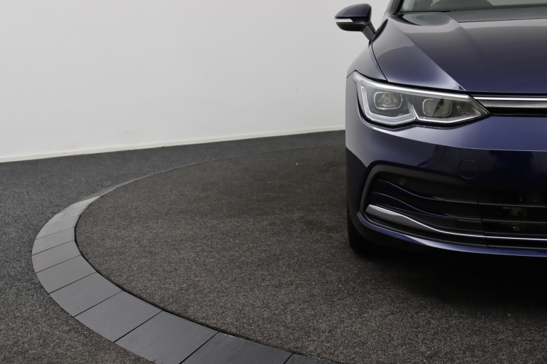 Volkswagen Golf - 1.5 eTSI Style 34