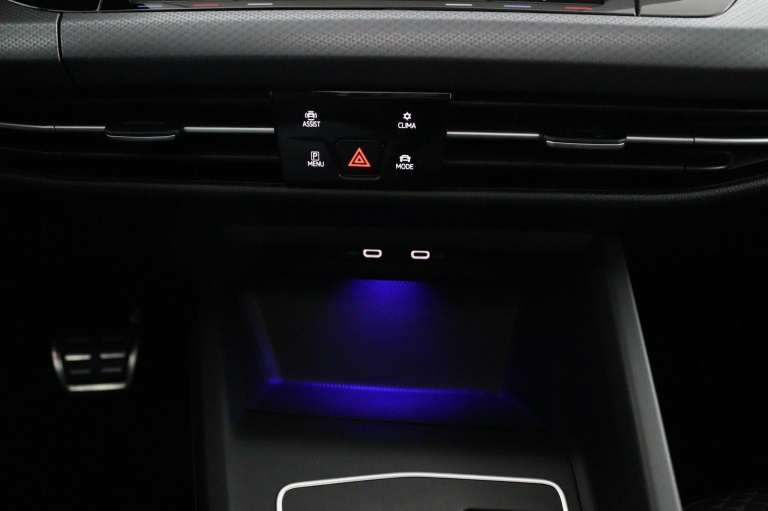 Volkswagen Golf - 1.5 eTSI Style 36