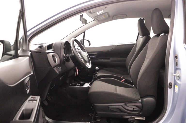 Toyota Yaris - 1.3 VVT-i Aspiration 16