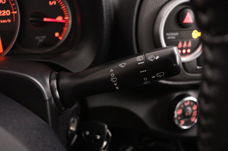 Toyota Yaris - 1.3 VVT-i Aspiration 30