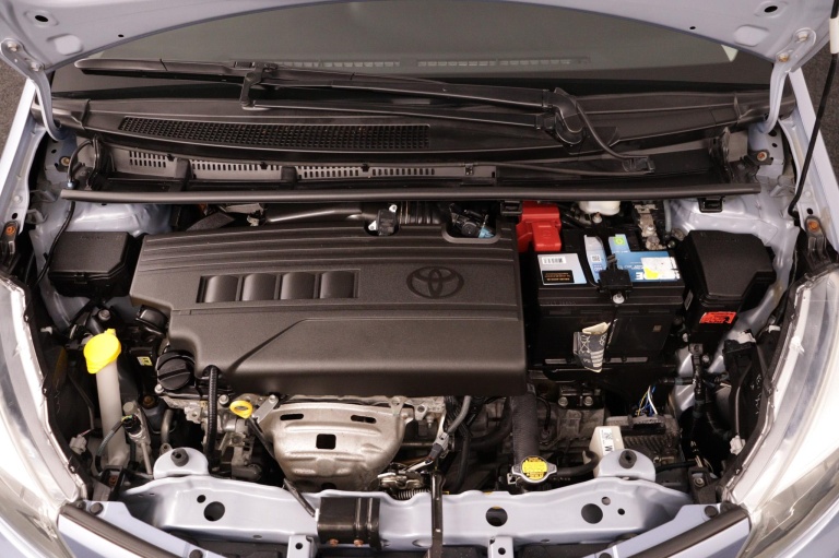 Toyota Yaris - 1.3 VVT-i Aspiration 33