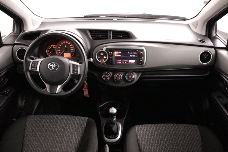 Toyota Yaris - 1.3 VVT-i Aspiration 4