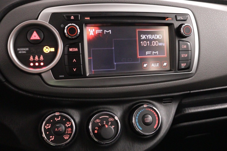 Toyota Yaris - 1.3 VVT-i Aspiration 41