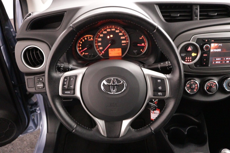 Toyota Yaris - 1.3 VVT-i Aspiration 46