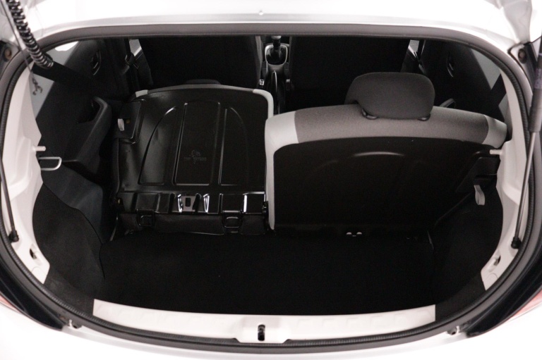 Toyota Aygo - 1.0 VVT-i x-play 24