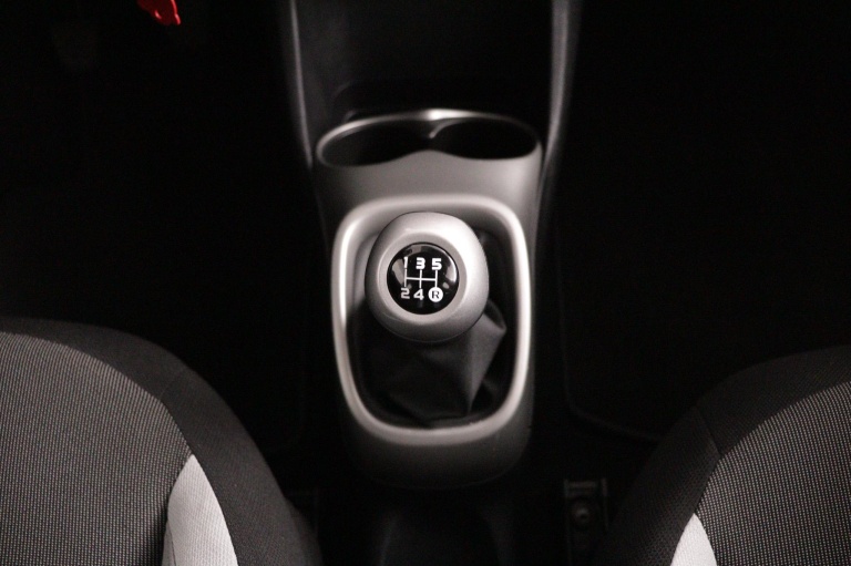 Toyota Aygo - 1.0 VVT-i x-play 26