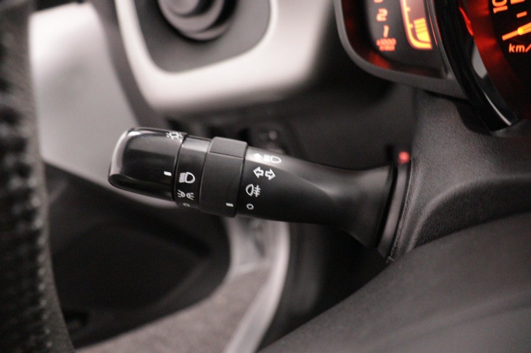 Toyota Aygo - 1.0 VVT-i x-play 29