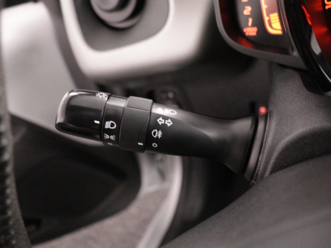 Toyota Aygo - 1.0 VVT-i x-play