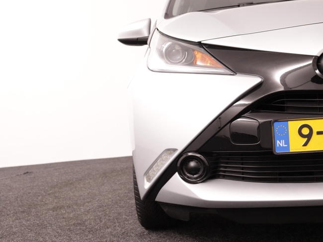 Toyota Aygo - 1.0 VVT-i x-play