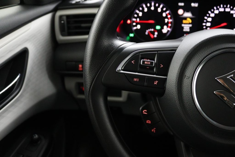 Suzuki Swift - 1.2 Comfort Smart Hybrid 20