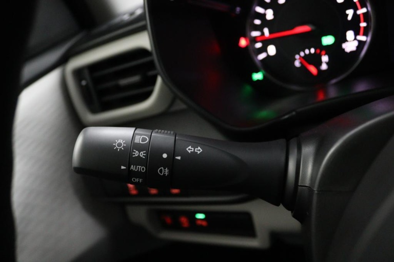 Suzuki Swift - 1.2 Comfort Smart Hybrid 24