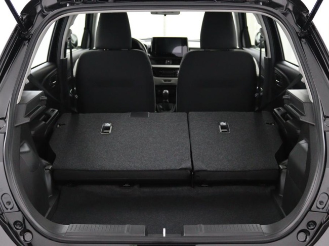 Suzuki Swift - 1.2 Comfort Smart Hybrid