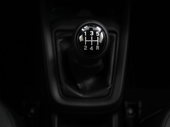 Suzuki Swift - 1.2 Comfort Smart Hybrid