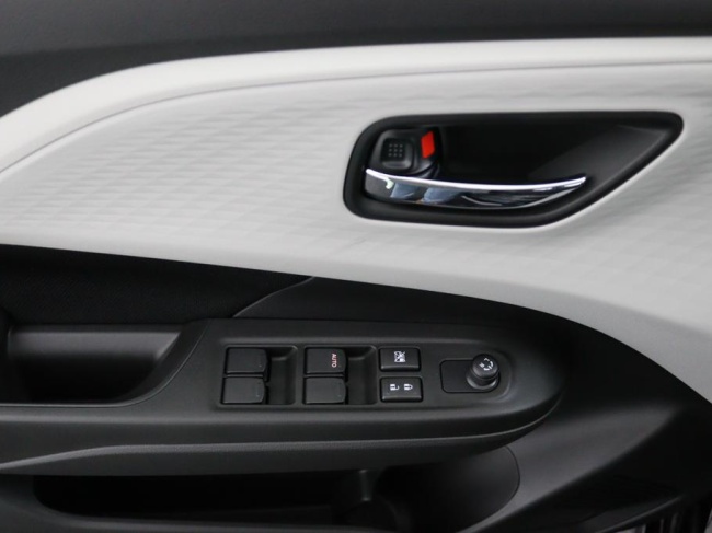 Suzuki Swift - 1.2 Comfort Smart Hybrid