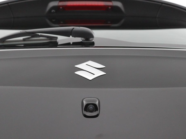 Suzuki Swift - 1.2 Comfort Smart Hybrid