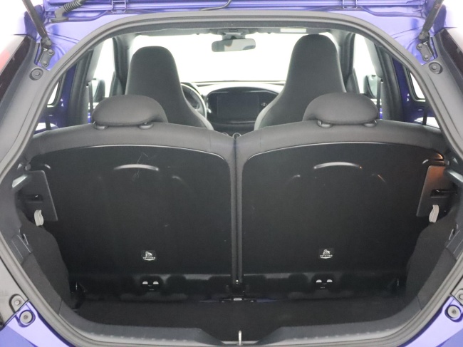 Toyota Aygo X - 1.0 VVT-i MT Play