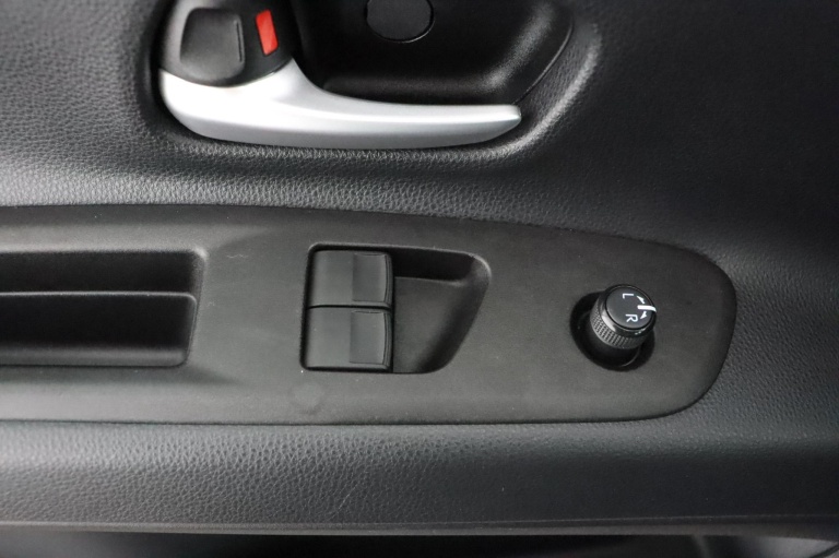 Toyota Aygo X - 1.0 VVT-i MT Play 28