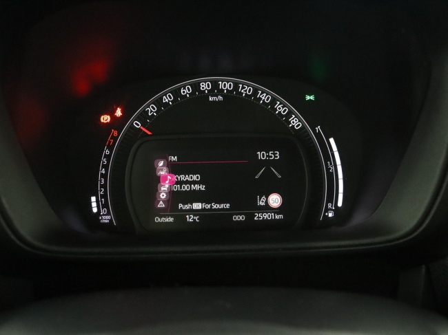 Toyota Aygo X - 1.0 VVT-i MT Play