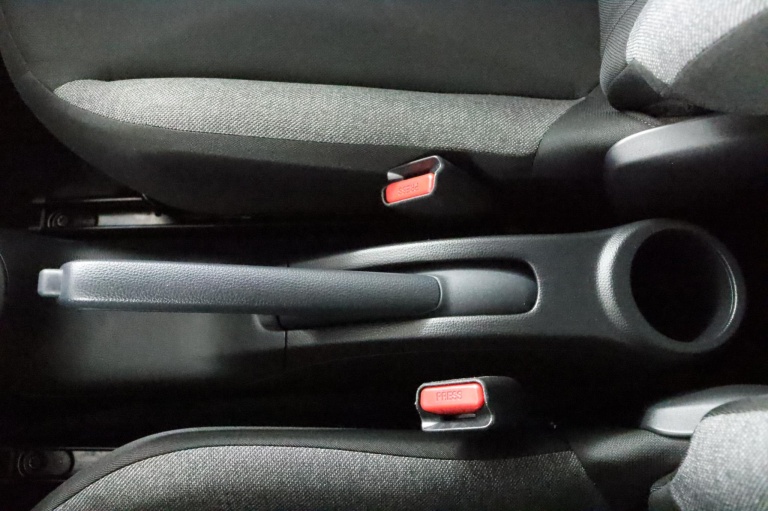 Toyota Aygo X - 1.0 VVT-i MT Play 51