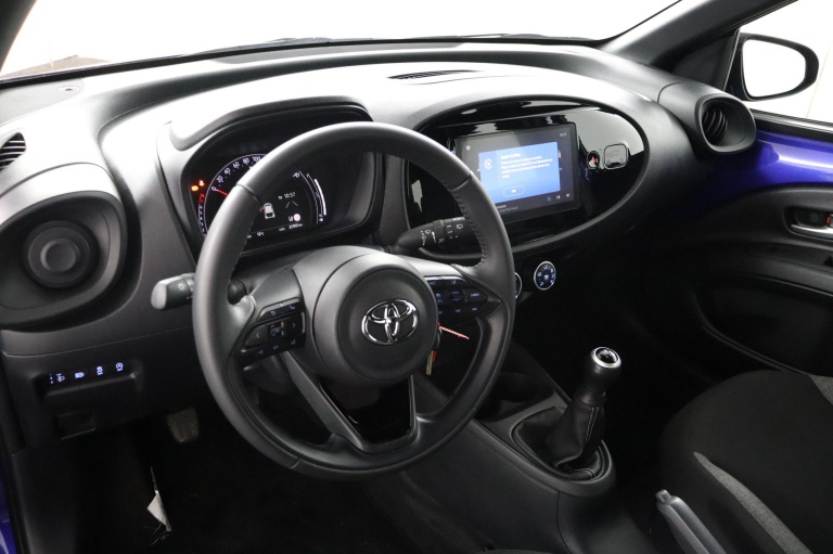 Toyota Aygo X - 1.0 VVT-i MT Play 52