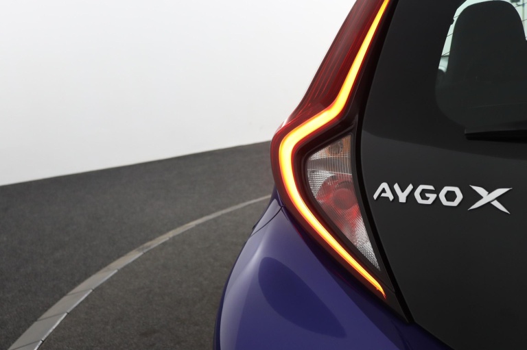 Toyota Aygo X - 1.0 VVT-i MT Play 54