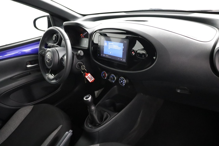 Toyota Aygo X - 1.0 VVT-i MT Play 56