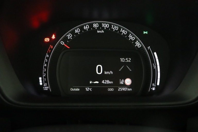 Toyota Aygo X - 1.0 VVT-i MT Play 6