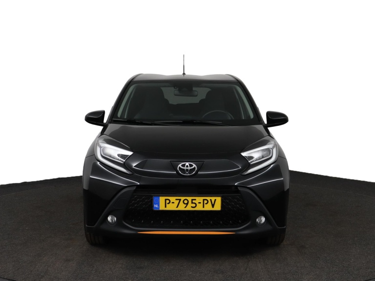 Toyota Aygo X - 1.0 VVT-i S-CVT first 16