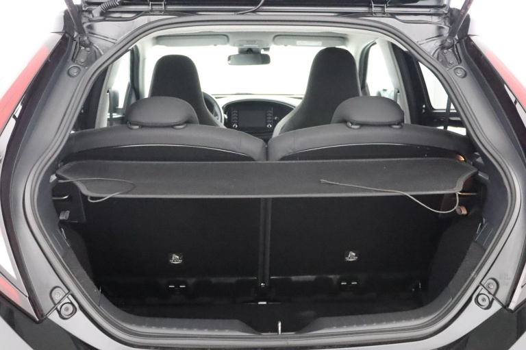 Toyota Aygo X - 1.0 VVT-i S-CVT first 23