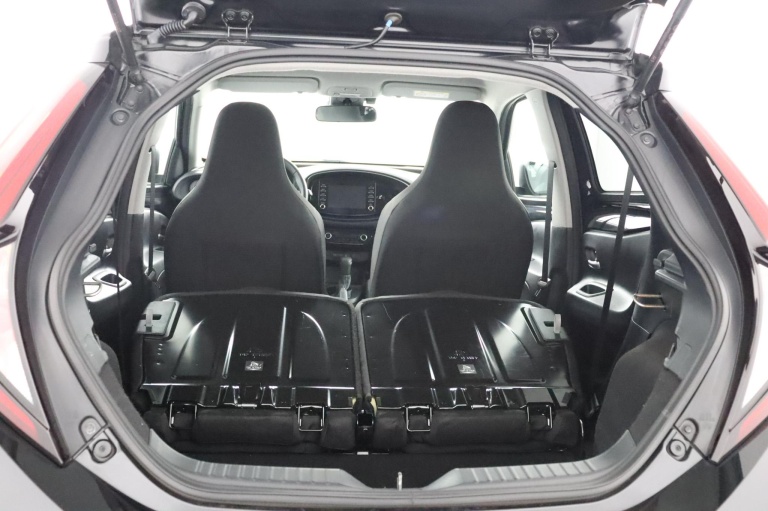 Toyota Aygo X - 1.0 VVT-i S-CVT first 26